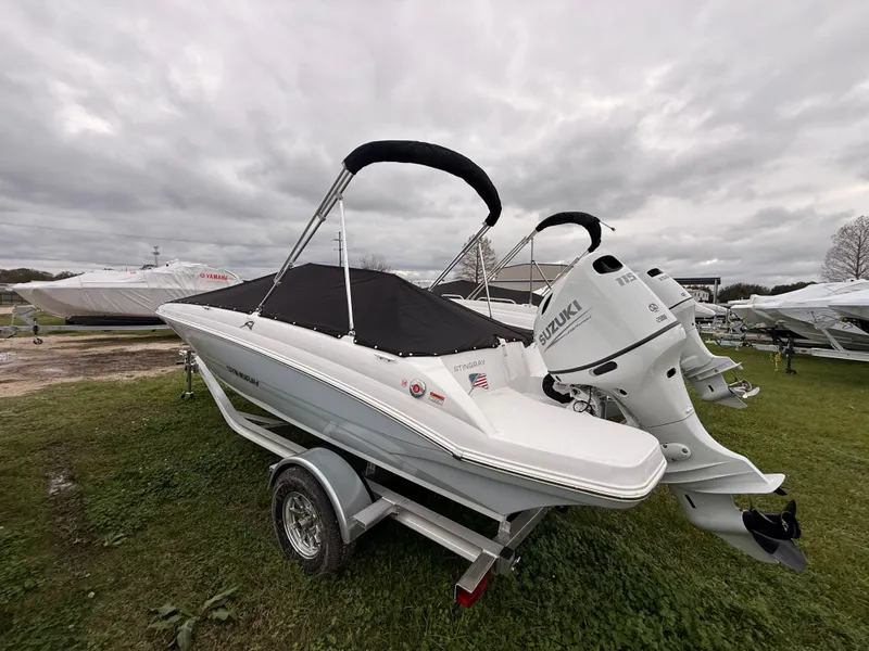 Slide: The Image of Stingray 182 SC 2026 - 3