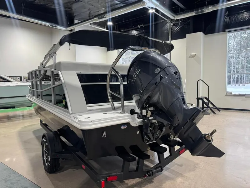 Slide: The Image of Hurricane FD1960RE3-OB 2026 - 8