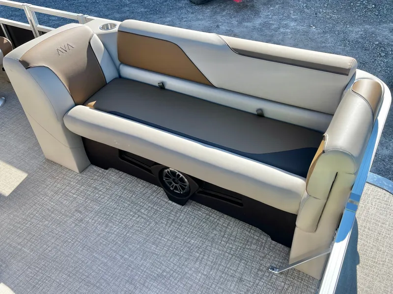 Slide: The Image of Avalon Venture 21' Quad Lounge 2026 - 10