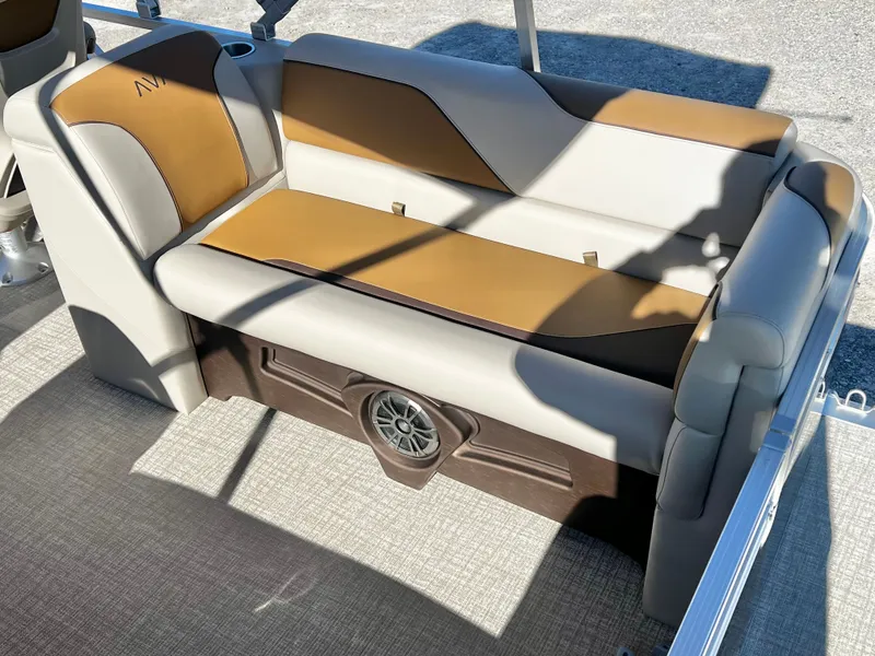 Slide: The Image of Avalon Venture 21' Quad Lounge 2026 - 21