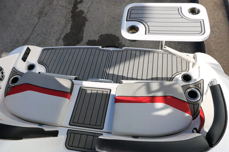 Slide: The Image of Yamaha 242X E-Series 2018 - 45