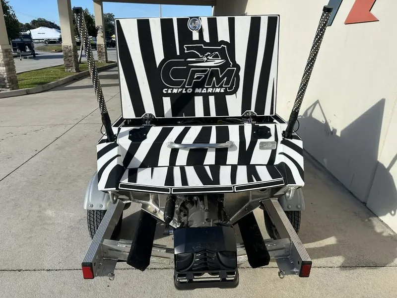 Slide: The Image of Cenflo Marine 7FT Spider 2026 - 12