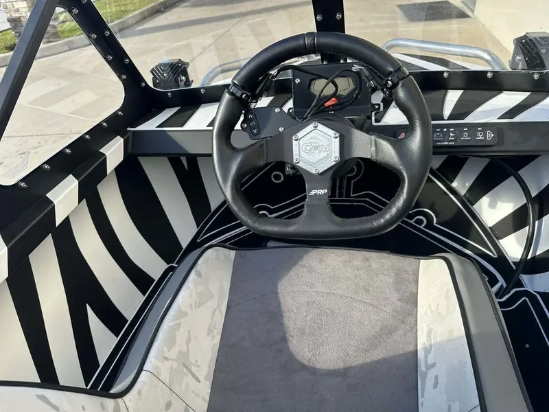 Slide: The Image of Cenflo Marine 7FT Spider 2026 - 7