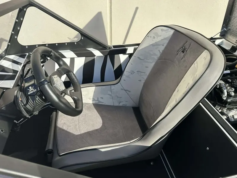 Slide: The Image of Cenflo Marine 7FT Spider 2026 - 8