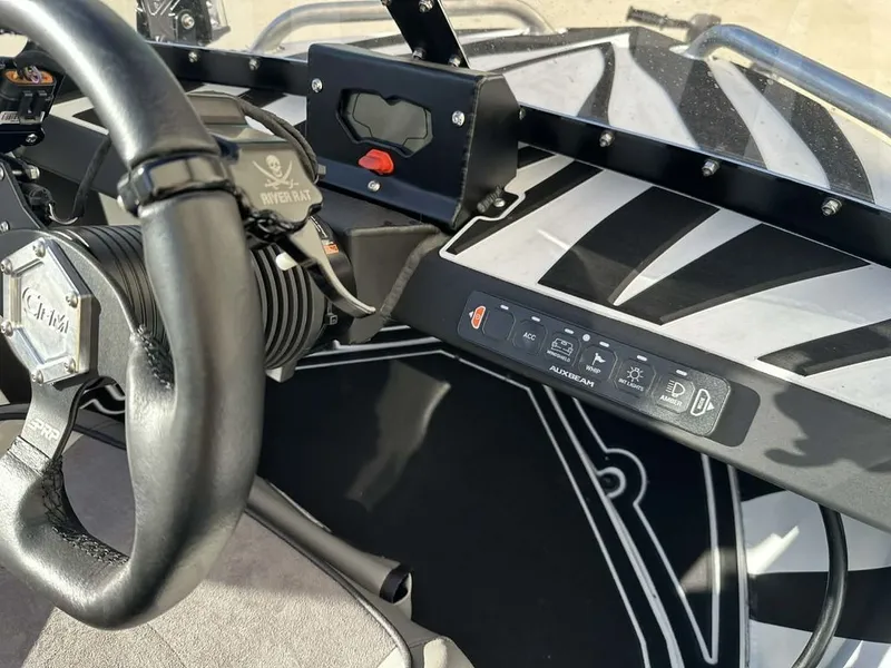 Slide: The Image of Cenflo Marine 7FT Spider 2026 - 9