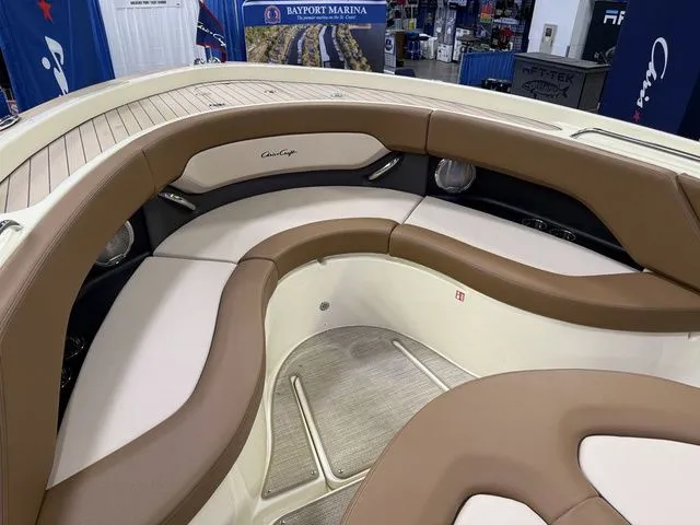 Slide: The Image of Chris-Craft Catalina 31 2026 - 21