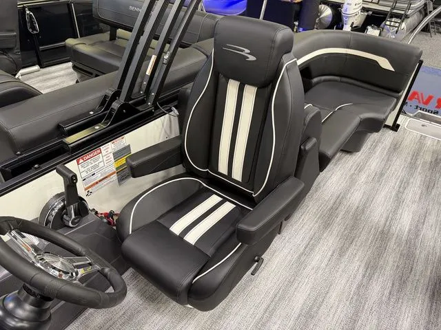 Slide: The Image of Bennington S Quad Bench 22 SSR Tritoon 2026 - 12