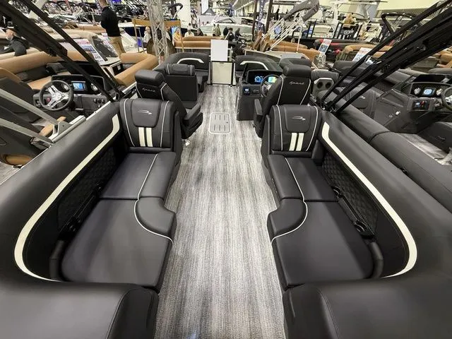 Slide: The Image of Bennington S Quad Bench 22 SSR Tritoon 2026 - 23