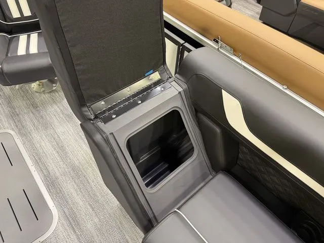 Slide: The Image of Bennington S Quad Bench 22 SSR Tritoon 2026 - 8