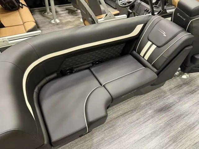 Slide: The Image of Bennington S Quad Bench 22 SSR Tritoon 2026 - 20