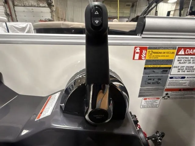 Slide: The Image of Bennington S Quad Bench 22 SSR Tritoon 2026 - 14