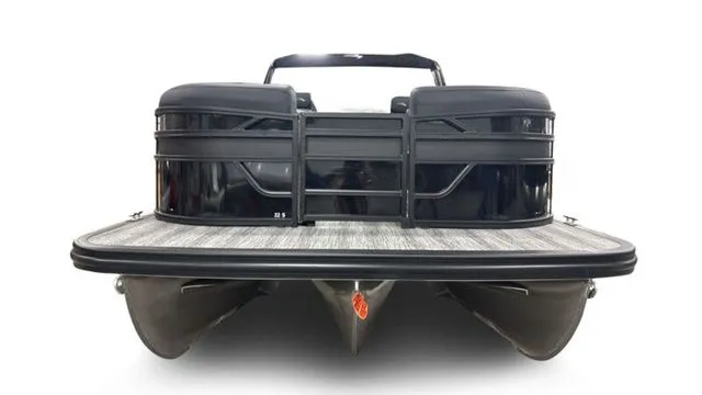 Slide: The Image of Bennington S Quad Bench 22 SSR Tritoon 2026 - 3