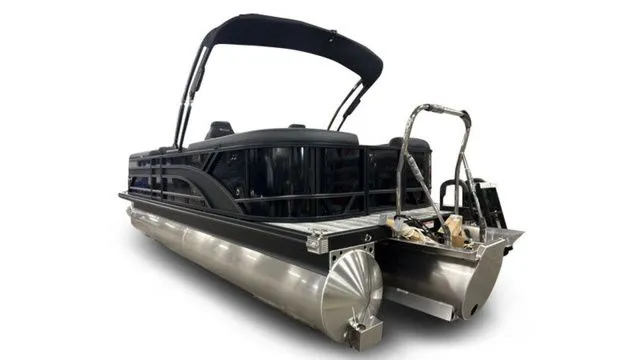 Slide: The Image of Bennington S Quad Bench 22 SSR Tritoon 2026 - 5