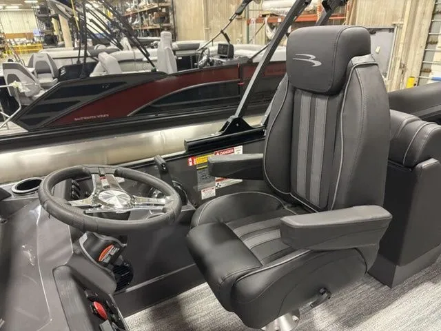 Slide: The Image of Bennington S Quad Bench 22 SSR Tritoon 2026 - 10