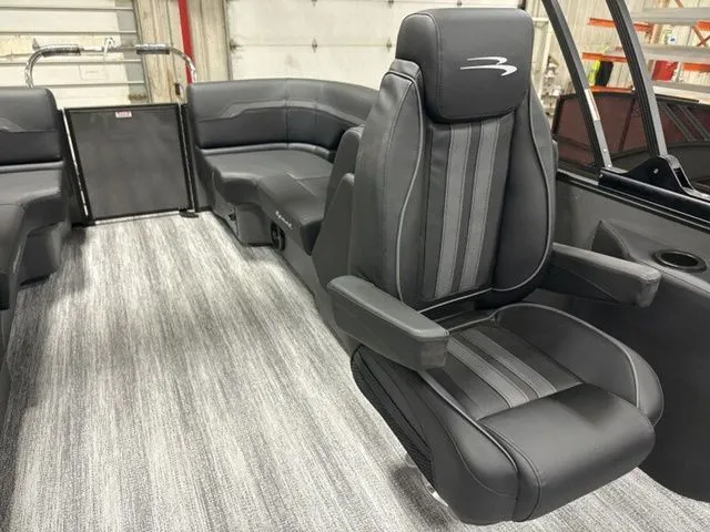 Slide: The Image of Bennington S Quad Bench 22 SSR Tritoon 2026 - 13