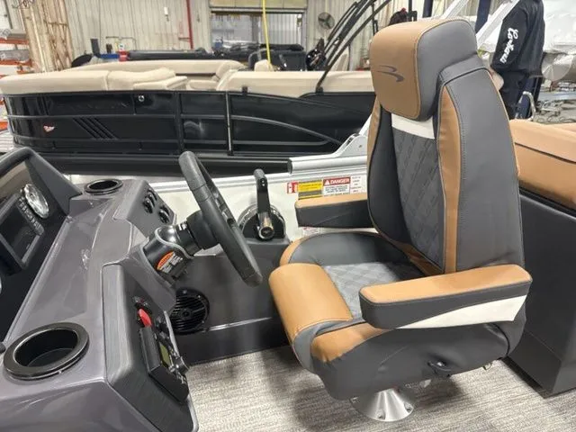 Slide: The Image of Bennington S Quad Bench 22 SSR Tritoon 2026 - 13