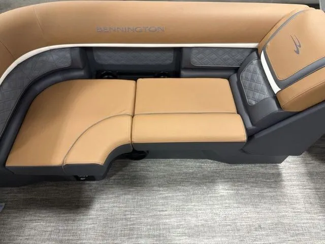 Slide: The Image of Bennington S Quad Bench 22 SSR Tritoon 2026 - 17