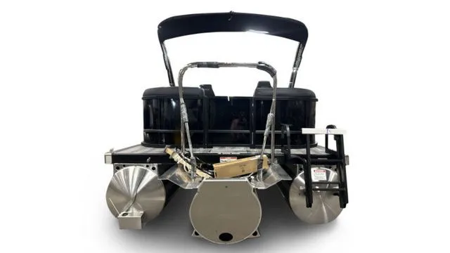 Slide: The Image of Bennington S Quad Bench 22 SSR Tritoon 2026 - 6