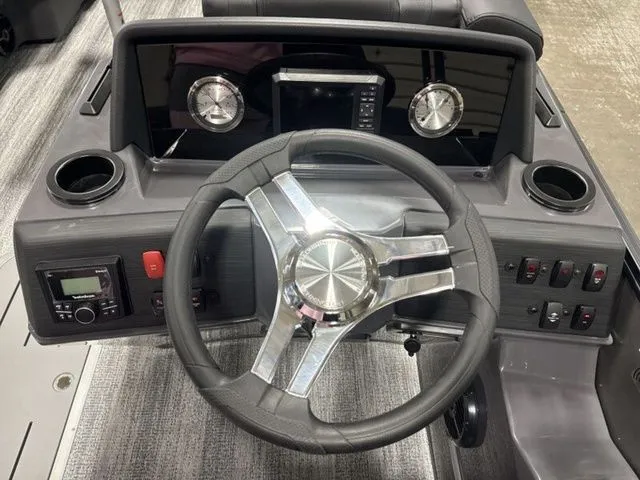 Slide: The Image of Bennington S Quad Bench 22 SSR Tritoon 2026 - 11