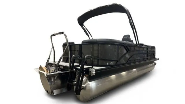 Slide: The Image of Bennington S Quad Bench 22 SSR Tritoon 2026 - 7