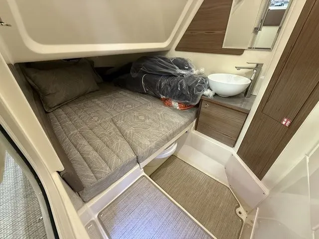 Slide: The Image of Chris-Craft Catalina 31 2026 - 29