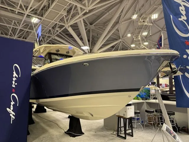 Slide: The Image of Chris-Craft Catalina 31 2026 - 4