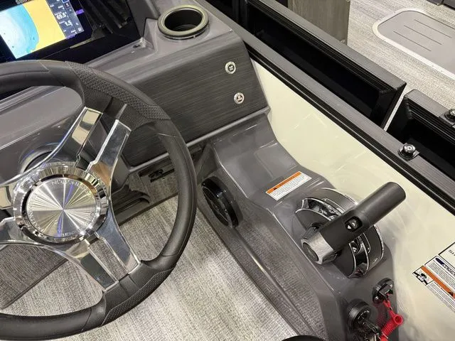 Slide: The Image of Bennington S Quad Bench 22 SSR Tritoon 2026 - 16