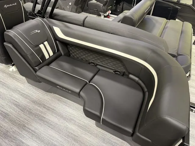 Slide: The Image of Bennington S Quad Bench 22 SSR Tritoon 2026 - 18