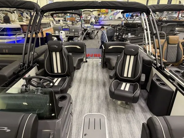 Slide: The Image of Bennington S Quad Bench 22 SSR Tritoon 2026 - 9