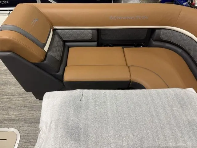 Slide: The Image of Bennington S Quad Bench 22 SSR Tritoon 2026 - 10