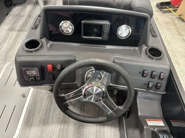 Slide: The Image of Bennington S Quad Bench 22 SSR Tritoon 2026 - 11