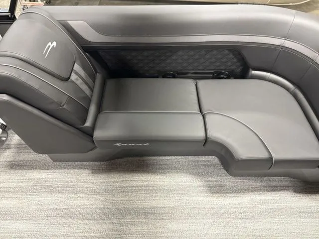 Slide: The Image of Bennington S Quad Bench 22 SSR Tritoon 2026 - 16