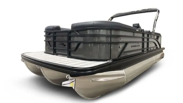 Slide: The Image of Bennington S Quad Bench 22 SSR Tritoon 2026 - 4