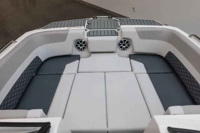 Slide: The Image of Starcraft SVX 230 DC OB 2026 - 46