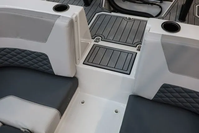 Slide: The Image of Starcraft SVX OB 230 DC OB 2026 - 37