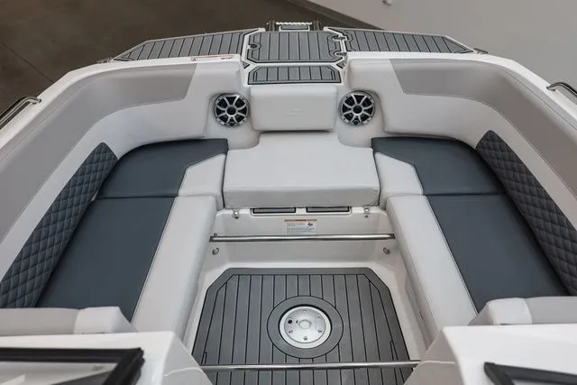 Slide: The Image of Starcraft SVX OB 230 DC OB 2026 - 45