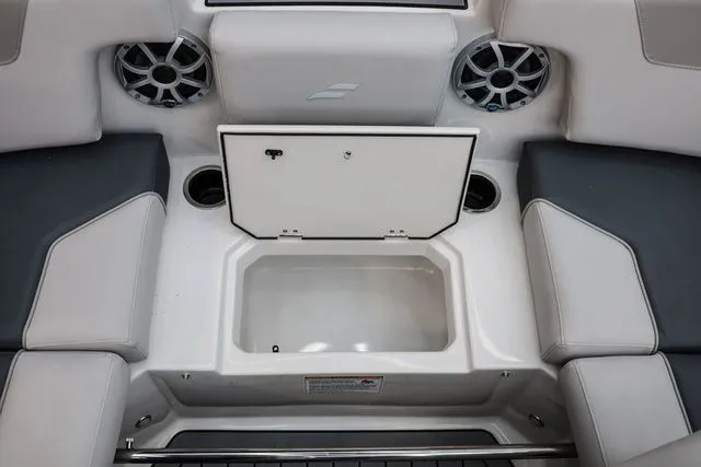 Slide: The Image of Starcraft SVX OB 230 DC OB 2026 - 47