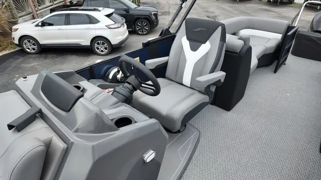 Slide: The Image of Evotti 523QL 2026 - 26