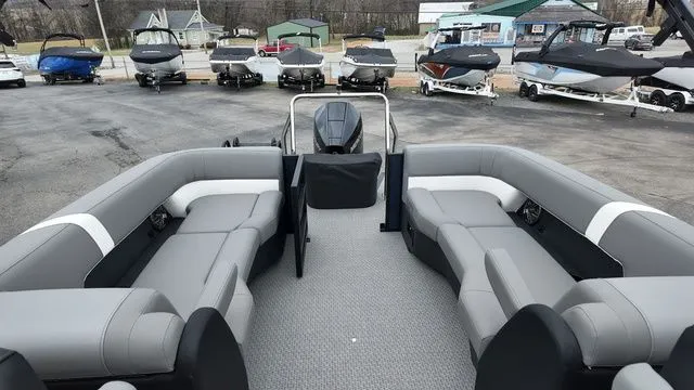 Slide: The Image of Evotti 523QL 2026 - 35