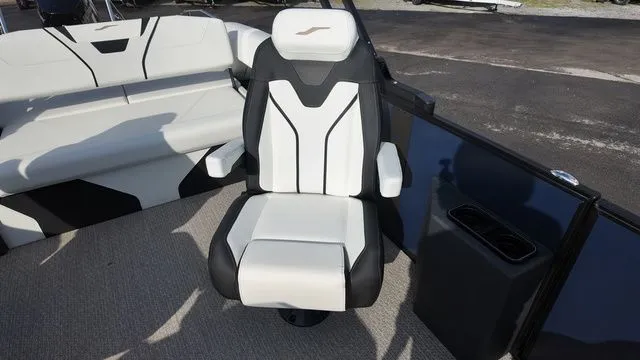 Slide: The Image of Evotti 725CS 2026 - 14