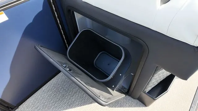 Slide: The Image of Evotti 725CS 2026 - 17