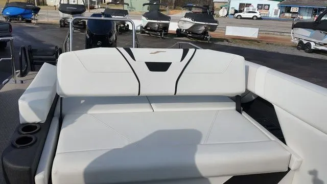 Slide: The Image of Evotti 725CS 2026 - 22