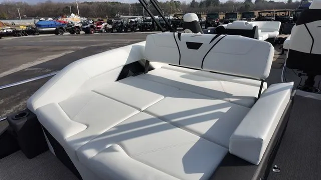 Slide: The Image of Evotti 725CS 2026 - 23