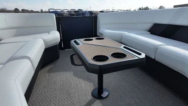 Slide: The Image of Evotti 725CS 2026 - 33