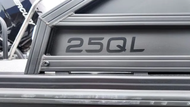 Slide: The Image of Evotti 725QL 2026 - 9