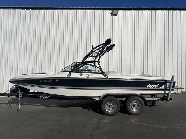 Slide: The Image of Tigé Pre 2002 WT 1996 - 5