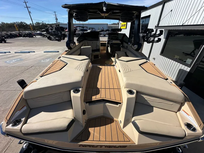 Slide: The Image of Nautique G23 2026 - 11