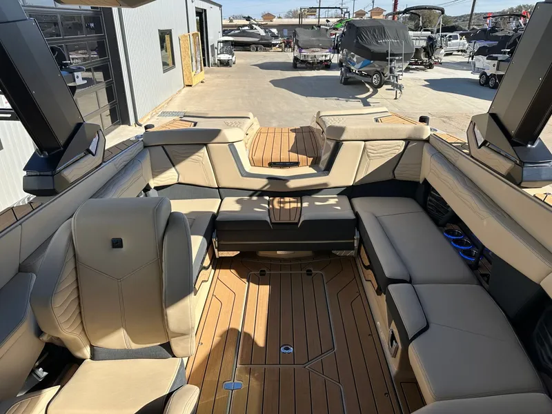 Slide: The Image of Nautique G23 2026 - 30