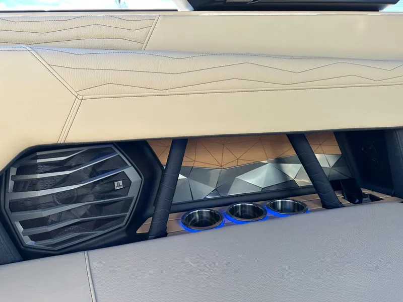 Slide: The Image of Nautique G23 2026 - 33