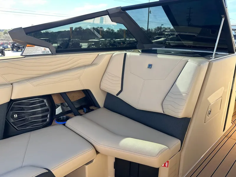 Slide: The Image of Nautique G23 2026 - 34